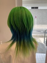 ルルバイアズール 草加店(LULU by azule)&nbsp;デザインカラー，ウルフカット，グリーン，【草加】