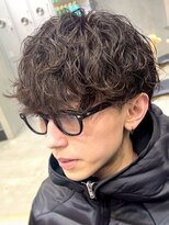 レタッチバイフィフス(RETOUCH by fifth)&nbsp;原宿波巻きスパイラルパーマシャドウパーマルーズパーマ刈り上げ