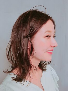 自宅でもサロン帰りの仕上がりが再現しやすいと好評◎男女問わず幅広い世代からの大人気の少人数制サロン♪