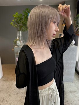 ブリーチありシルバーグレージュ