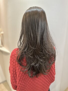 レイヤーカット×シアベージュ