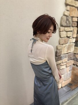 ヨヨハナレ(yoyo hanare) 暖色系ショートボブ