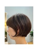 ショートボブ