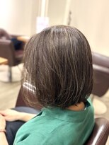 アンプリュス リアン(1+ Unplus lien)&nbsp;白髪ぼかしハイライトグレージュ前下がりボブ/亀戸