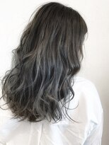 リトルカモジマ バイ ヴィーヴル(little kamojima by BIVRE)&nbsp;グレージュグラデーション × 透明感 by shiho