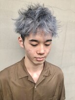 ヘアー アイス ルーチェ(HAIR ICI LUCE)&nbsp;ホワイトカラー シルバーカラー 2ブロック 刈り上げ 担当 井上