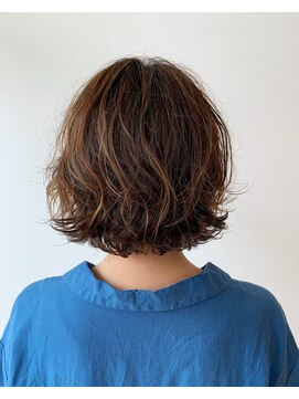 リフ(RIFF) レイヤーボブにパーマ