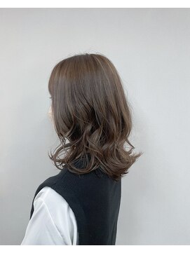 トップヘアー 玉島店(TOP HAIR) 《TOPHAIR 玉島店/ ぱん》大人可愛いミディ×アッシュグレー