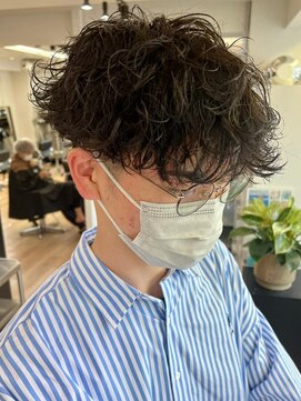 ウェイビーエフティフィフス 横浜西口(WAVEY ft.fifth) 波巻きスパイラルツイストスパイラルパーママッシュメンズヘア