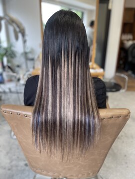 フツーロ 栄(FUTURO) プルエクステ　エクステ　バレイヤージュ