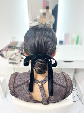 ヘアーメイクサロンアール(hair make salon R) シニヨンヘア