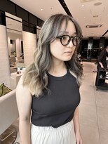 バレイヤージュ　地毛残し　ミルクティーグレージュ