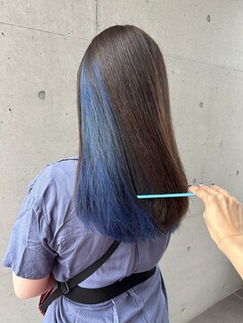 アチーブティルスマートサロン 豊川末広通店(achieve till Smart Salon) 透明感スカイブルーインナーカラーブリーチ×ナチュラルブラウン