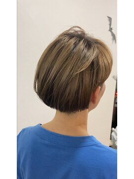 ヘアーアンドメイクアップモパ ハイトーン