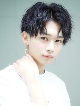 リップス 難波(LIPPS) 【波巻き、ツイスパ、ミックスパーマ】　センターパート