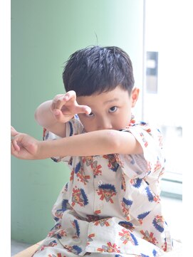 にもう 神戸三宮 キッズカット　小学校1年生