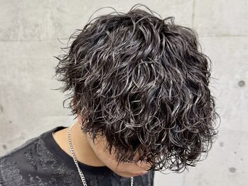 メルシー トータル ブランディング サロン(merci TOTAL BRANDING SALON)の写真/話題のツイストスパイラル&フェザーパーマが予約殺到中!カッコよくオシャレなメンズパーマはmerci横浜へ!