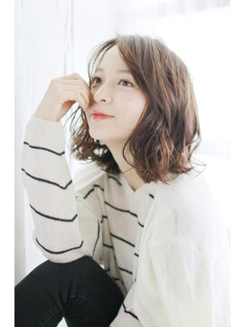 トランクイル サフリック(TRAN9UIL safric) 20代・30代・40代　イマドキこなれロブ