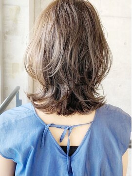 ウェイズ トウキョウ(Ways TOKYO) "ハイライトで作る【魔法のプラチナ】8トーンカラー★"＋beige