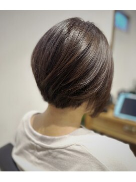 シャイニー ヘアー ダイス(SHINY HAIR DaiCe) ショートボブ