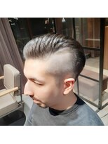 ネセサリー(NECESSARY) カット