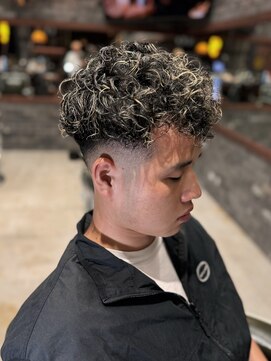 スリーセント 栄(3/cent) メンズハイライト/スペインカール