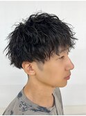 20代◎刈り上げ縦落ちパーマで清潔感ビジネススタイル