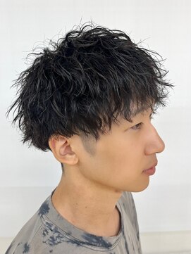 クオリス 上板橋店(QUALIS) 20代◎刈り上げ縦落ちパーマで清潔感ビジネススタイル