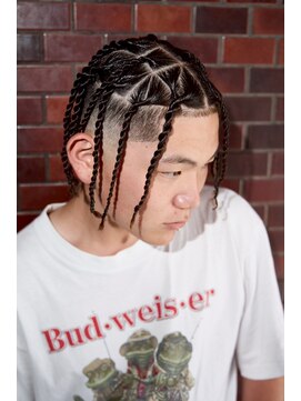 チルチェア 横浜(CHILL CHAIR) フェード×タイトロープ <横浜/バーバー/理容室/床屋/横浜駅>