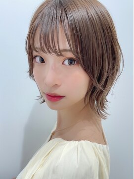 ユーフォリア 新宿店(Euphoria) 外ハネボブ ベージュカラー 20代