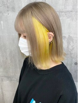 アンダーバーホワイト 天王店(_WHITE)の写真/カラーに強いStylistが勢ぞろい!赤みを消したい/自然な透明感が欲しい/色が出ない等こだわりをバックアップ