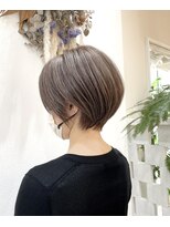 フゥカ 類家店(fuka)&nbsp;八戸ショートブリーチ無し透明感グレージュ20代30代40代50代60代