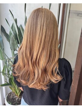 アン(Hair make un) ゴールドベージュ