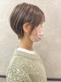アトリア 横浜(Atria) 襟足スッキリショートスタイルハイライトで立体感と透け感アップ