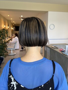 クラップバイスニップ(clap by snip) アンブレラカラーハイライトカラーボブ