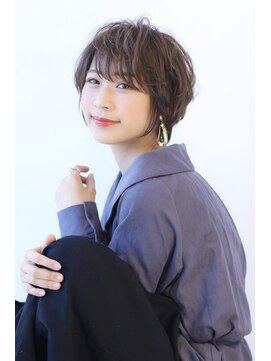 オーロ(ORO) 20代30代40代50代斜めバンググレーベージュ