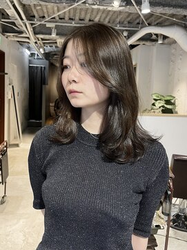 コフィー バイ メルト 吉祥寺(cofy by melt) 【中澤彩乃】オリーブベージュレイヤーカット透明感ブリーチなし