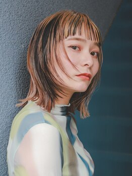 ベラ(BELLA)の写真/【自分だけの色を楽しもう 】ケアブリーチで、ダメージレスに個性的でオシャレなデザインカラーを実現。