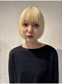 抜きっぱなし　ブロンドボブ　ミニボブ　抜きっぱなしブリーチ