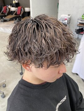 エデアンルクラ 下通(EDEAN Leclat) 熊本メンズパーマ 波巻き ツイスパ マッシュ MEN'S HAIR