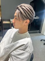 メンズサロン キング 心斎橋店(Men’s salon K!ng) ホワイトメッシュ/ツイスト/ツイスパ/パーマ/メンズ/眉毛/心斎橋