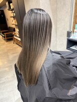 サニー 渋谷(SUNNY)&nbsp;バレイヤージュ、ハイライト、レイヤーロング、キッズカット