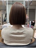 大人ガーリーダークアッシュミディアムレイヤーカット髪質改善