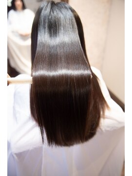 カータヘアルム(karta hair rum) 【karta】ハイグレード髪質改善酸熱トリートメント　施術例