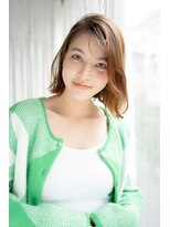 マグノリア オモテサンドウ(MAGNOLiA Omotesando)&nbsp;フェザーバングで魅せる大人かわいいニュアンスボブレイヤー