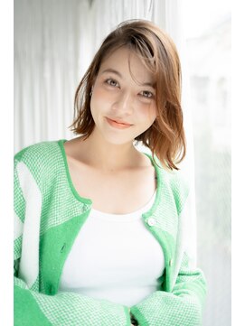 マグノリア オモテサンドウ(MAGNOLiA Omotesando) フェザーバングで魅せる大人かわいいニュアンスボブレイヤー