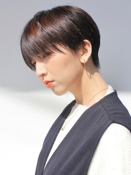 ロビー 表参道(ROBBY) 前髪長めショート／大人ショート／表参道／30代40代