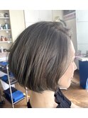 ショートボブ
