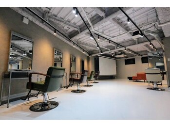 S/CAVE【エスケイブ】