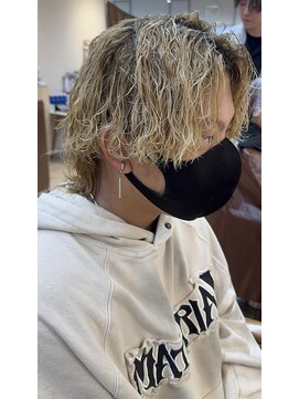 テトラ バイ ネオリーブ 横浜西口店(tetra by neolive) 横浜★ギリギリブリーチ毛のツイストスパイラルパーマ